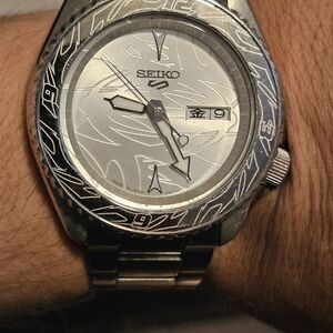 Seiko gucci maze rare very rare with items only 300 made